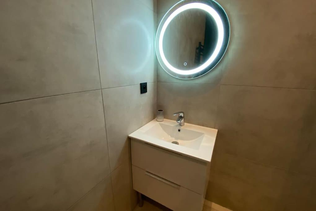 Harmonie Apartment นีมส์ ภายนอก รูปภาพ