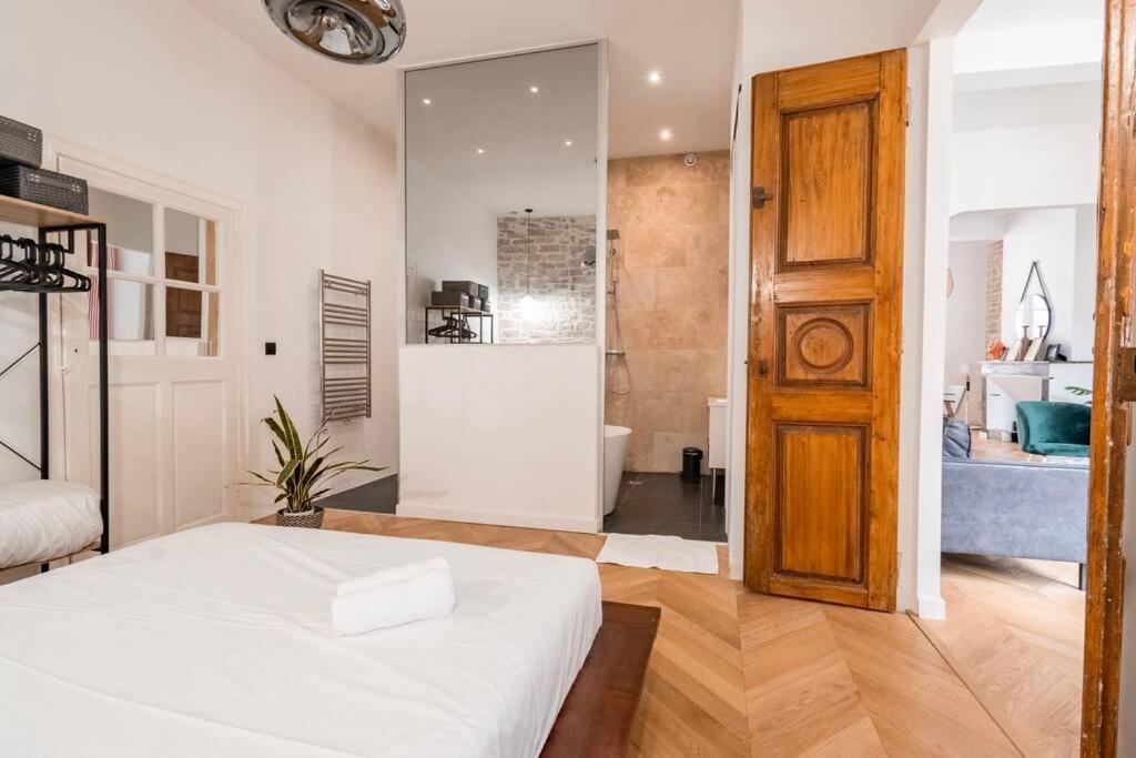 Harmonie Apartment นีมส์ ภายนอก รูปภาพ