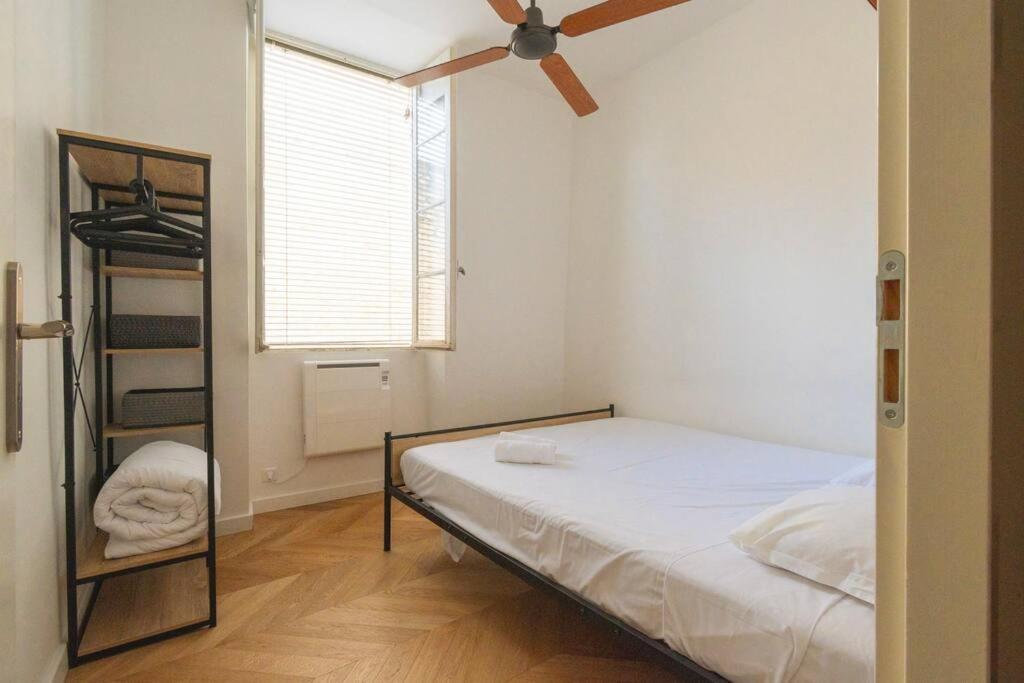 Harmonie Apartment นีมส์ ภายนอก รูปภาพ