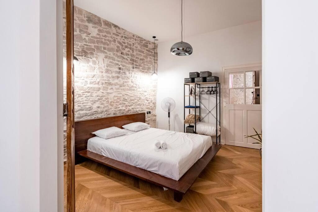 Harmonie Apartment นีมส์ ภายนอก รูปภาพ